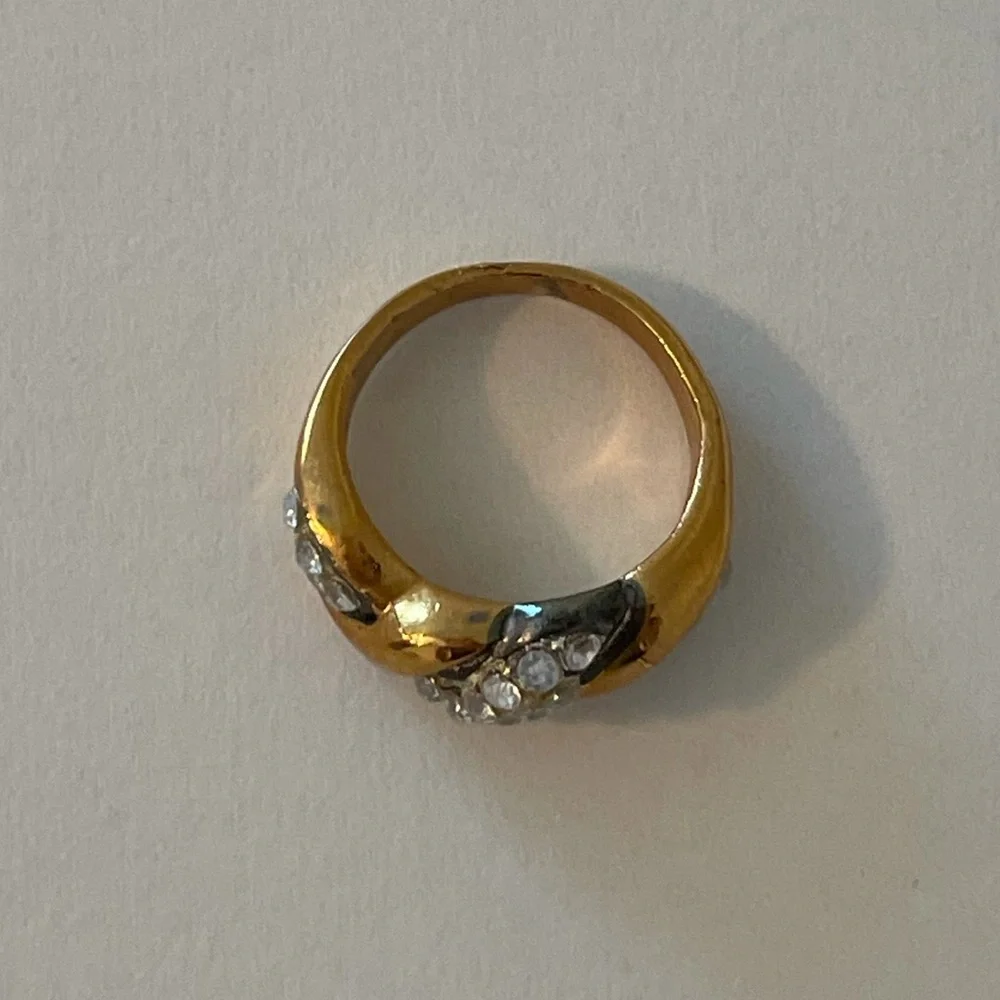 Vintage Ring Two Tone Gold Silver White Diamond Crystal Gemstone Vintage Jewelry